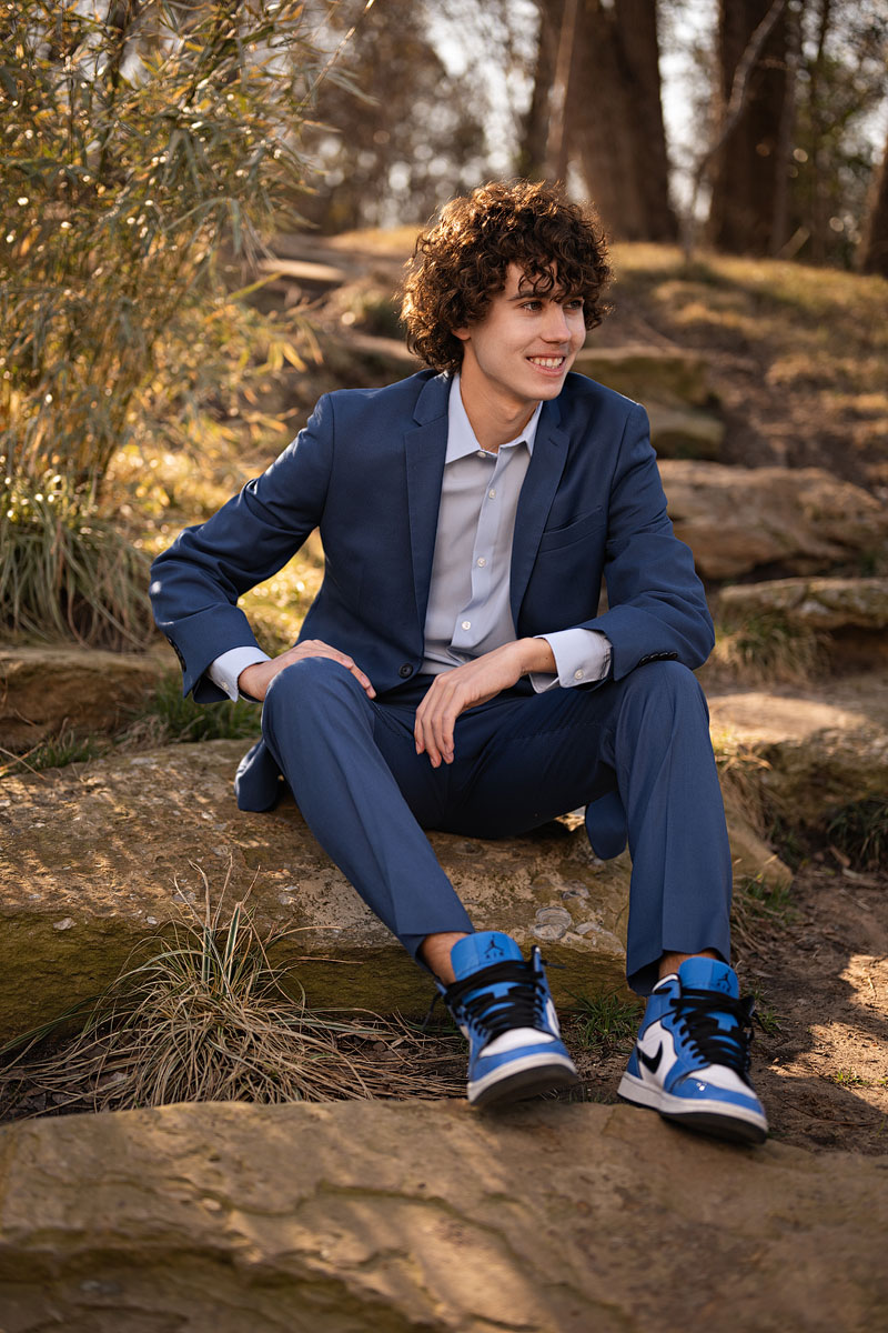 Should we do senior photos in summer or fall - Grapevine Faith Senior